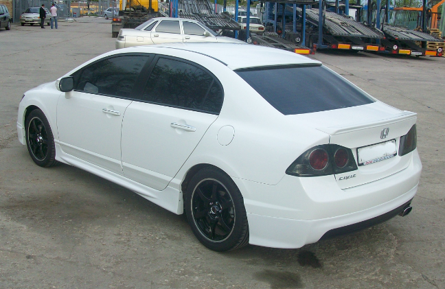 Лип спойлер для Honda Civic 4D (2006-2012) купить недорого с доставкой в Москва