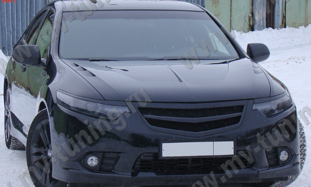 Планка в решетку радиатора "Sport" для Honda Accord VIII (2011-2013) купить недорого с доставкой в Москва